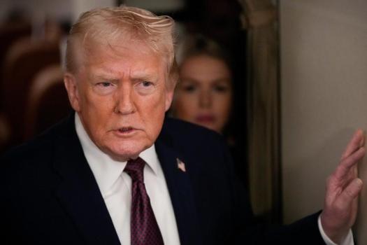 特朗普称已取消与伊朗官员会谈 外交尝试受挫