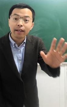 三家权威出版社致歉 挑错者发声 为经典读物纠错引发风波