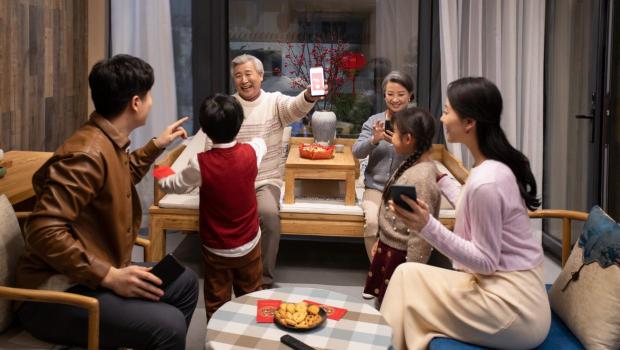 机票太贵 我和父母决定春节不团圆 情感联结悄然变化