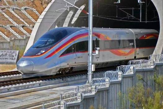 陪母亲坐上了我参与建设的高铁 圆梦之旅