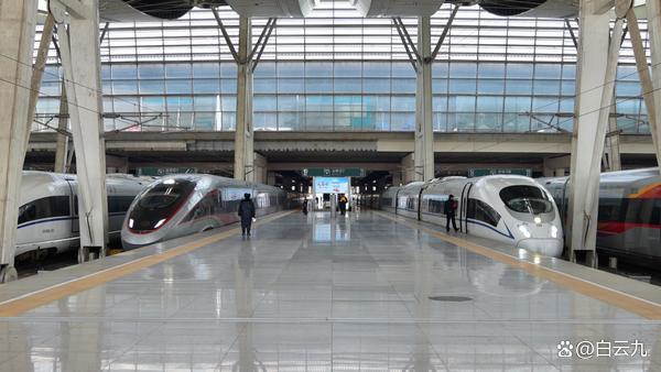 高铁开得比地铁还勤 京沪线3分钟一班