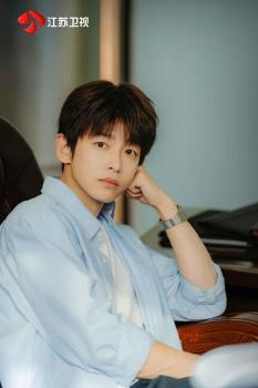 年少有为 反套路创业喜剧定档