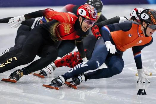 孙龙摘银后刘少昂比他还激动 团队荣耀共享