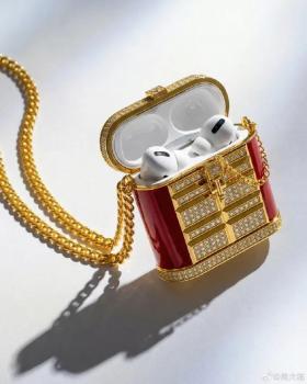 周大福回应黄金耳机盒卖78.88万 工艺复杂定价高