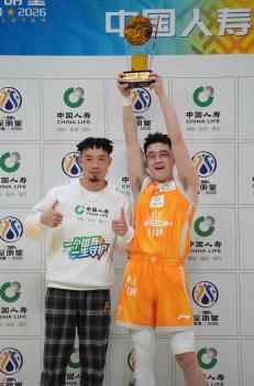 CBA全明星扣篮大赛张鼎岩夺冠 技巧与力量的展现