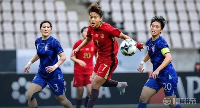 陪看中国女足vs中国台北女足 争夺四强席位