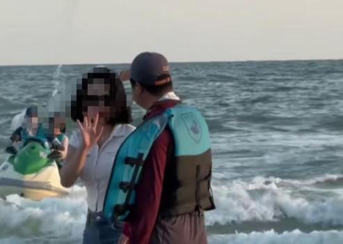 女游客拒乘快艇 遭兩男子圍堵滋擾 景區(qū)回應(yīng)引關(guān)注