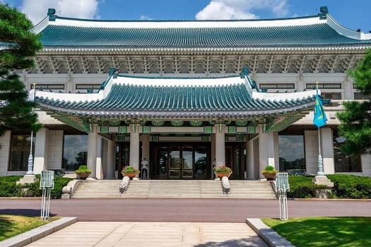 韩国严正抗议日本政要参拜靖国神社 要求正视历史反省