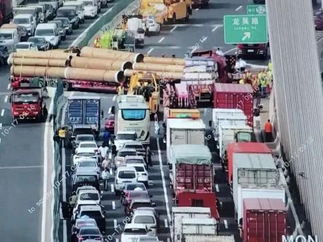 徐浦大桥肇事司机已被控制 事故致1死2伤