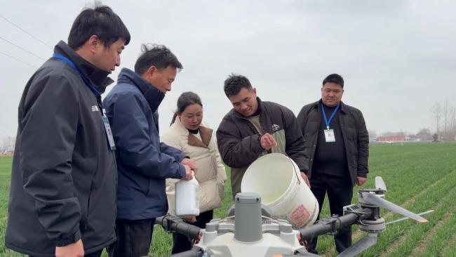 春耕一线扫描：精准施策 向新提质