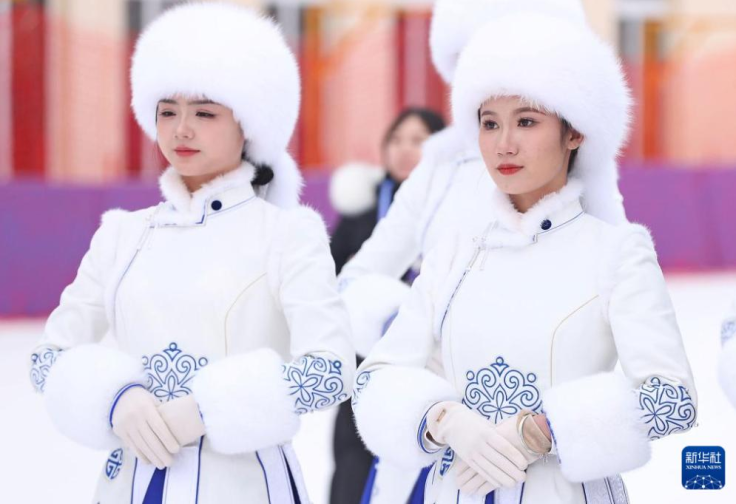 चीनको १४औँ राष्ट्रिय हिउँदे खेलकुदको प्रतियोगिताका “हिउँदे बल”