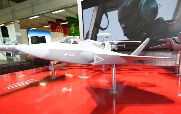 歼-35A高调登上巴黎航展舞台