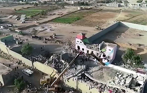 也门一监狱遭空袭77死
