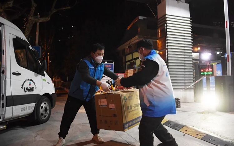 刷屏的居委书记找到了