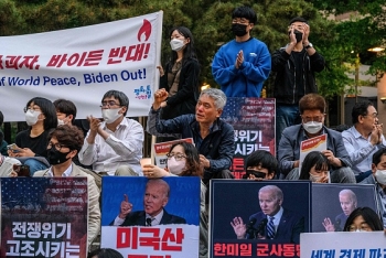 韩国市民抗议拜登访韩